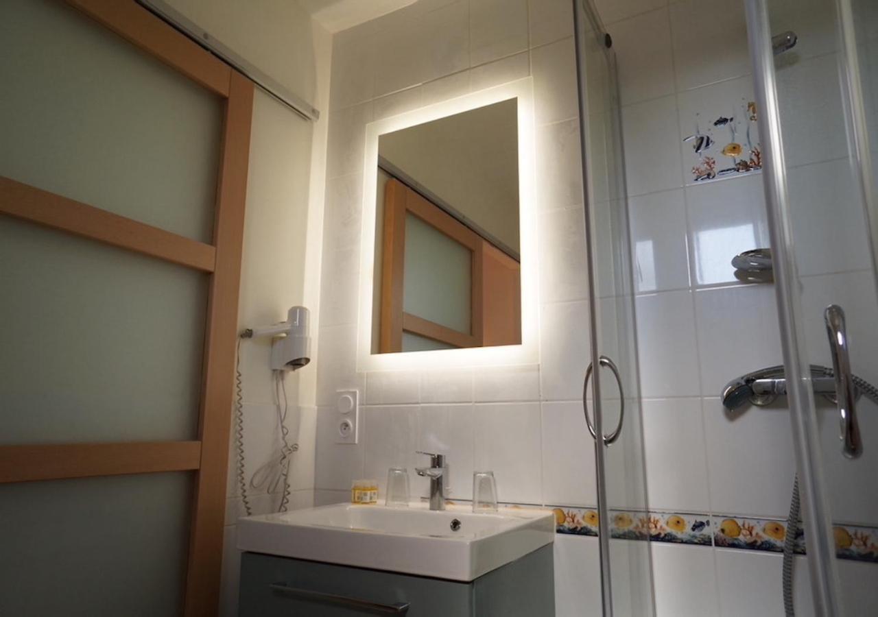 Hotel Et Studios Le Marina Baie De La Baule 波尔尼谢 外观 照片