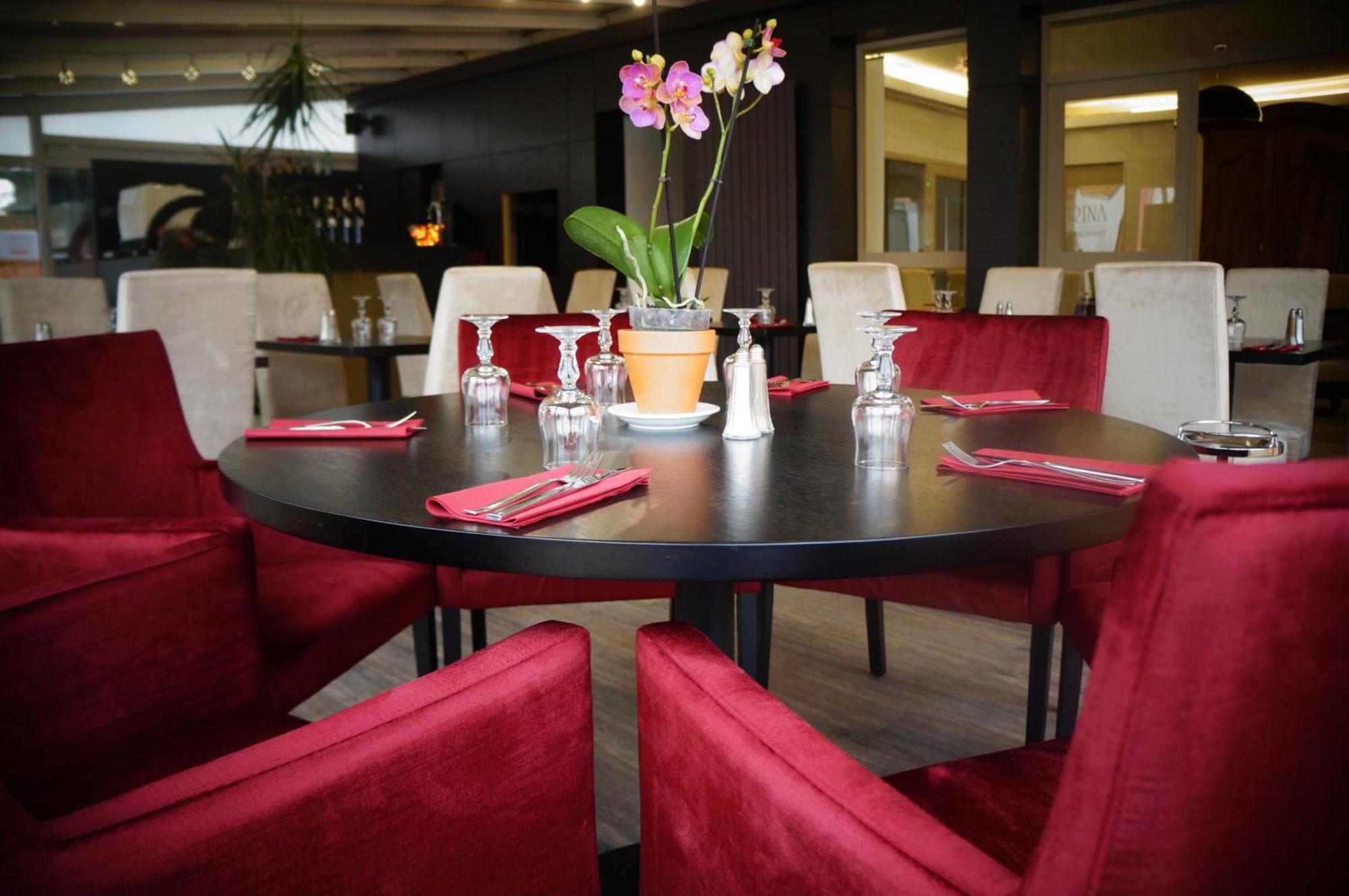 Hotel Et Studios Le Marina Baie De La Baule 波尔尼谢 外观 照片