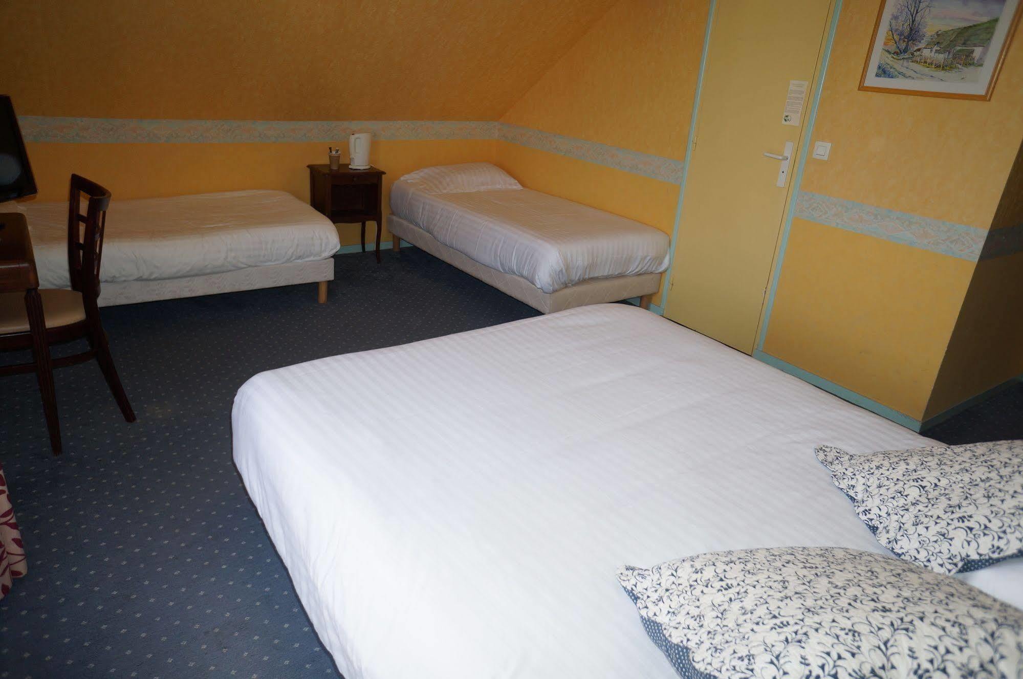 Hotel Et Studios Le Marina Baie De La Baule 波尔尼谢 外观 照片